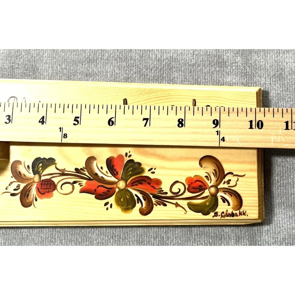 Vtg Norwegian Rosemaling Hand Painted Folk Art Wooden Cheese Board Artist Signed